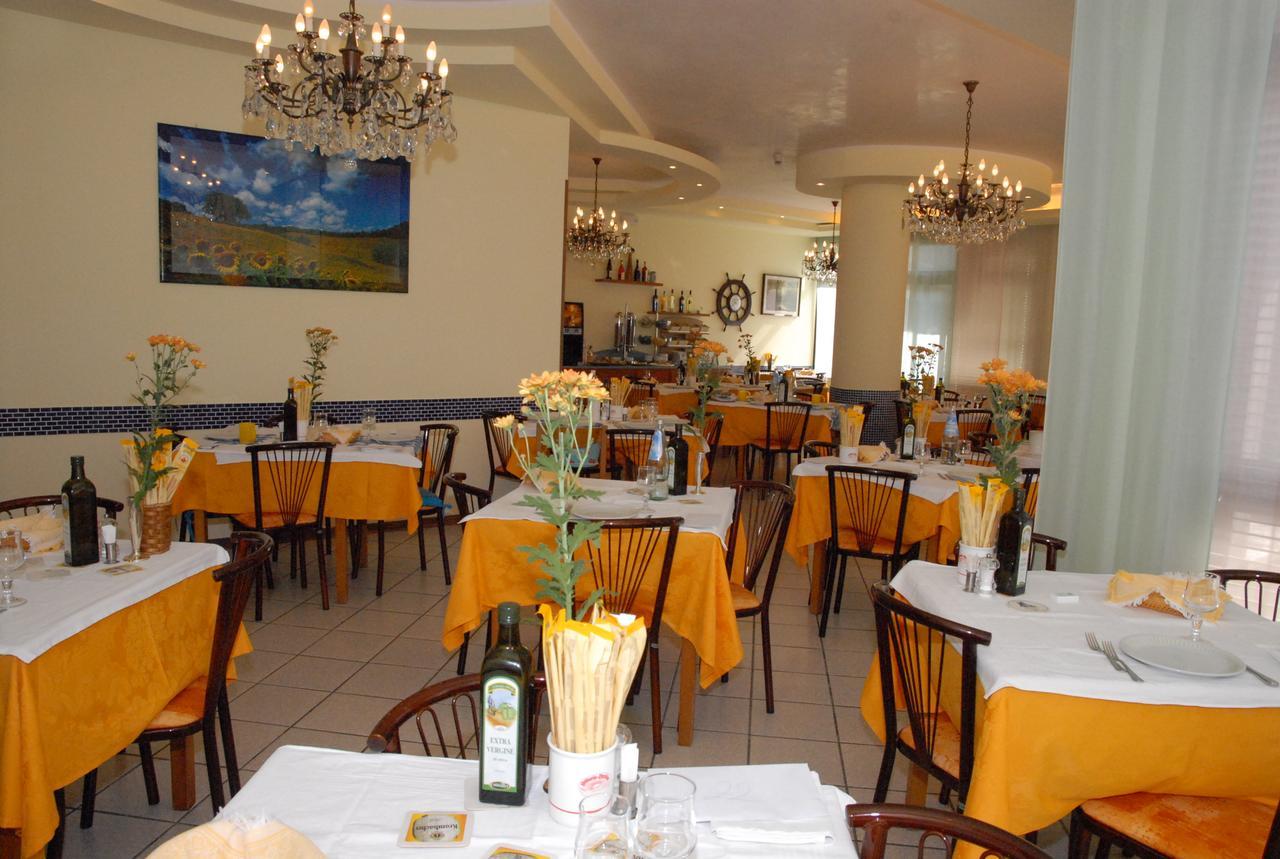Hotel La Falena Cervia Eksteriør billede