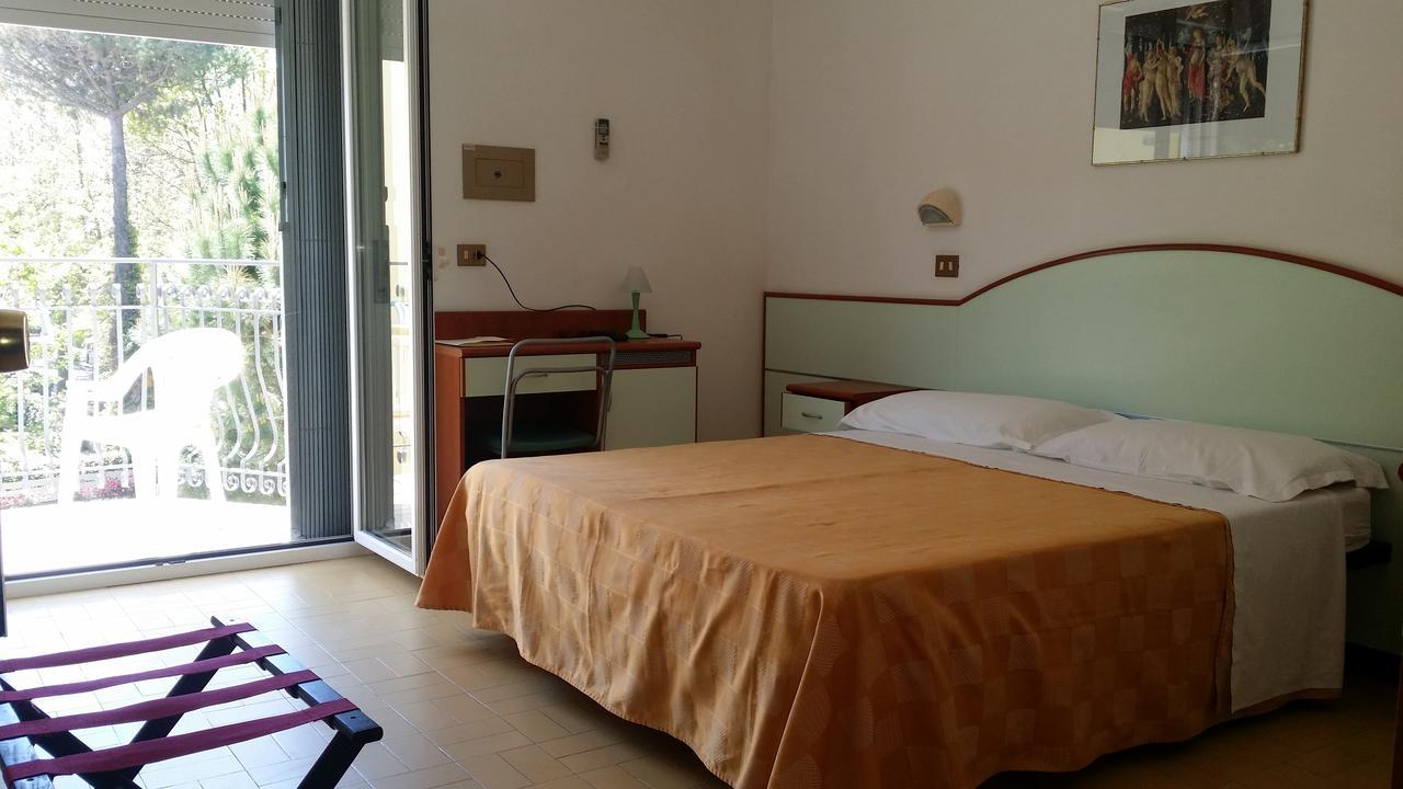 Hotel La Falena Cervia Eksteriør billede
