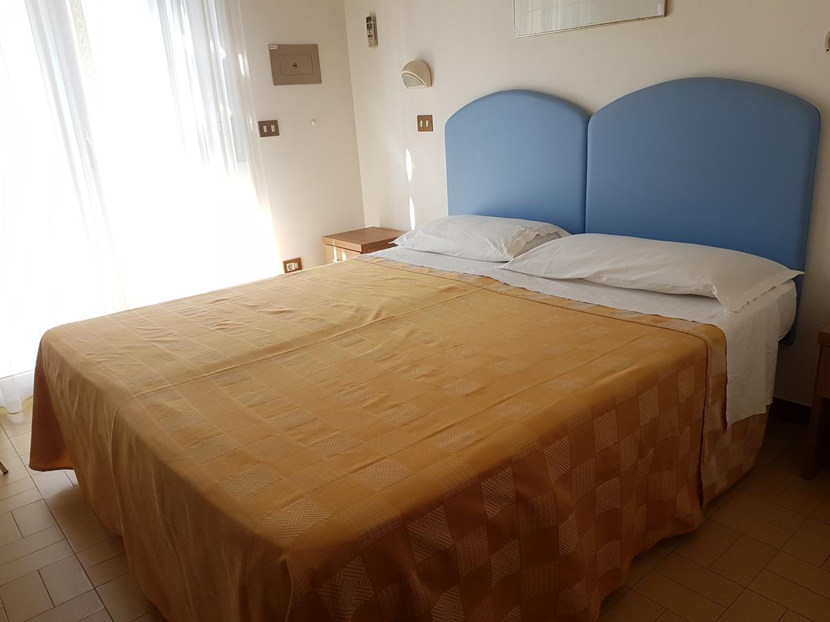 Hotel La Falena Cervia Eksteriør billede