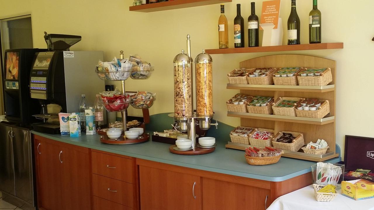 Hotel La Falena Cervia Eksteriør billede
